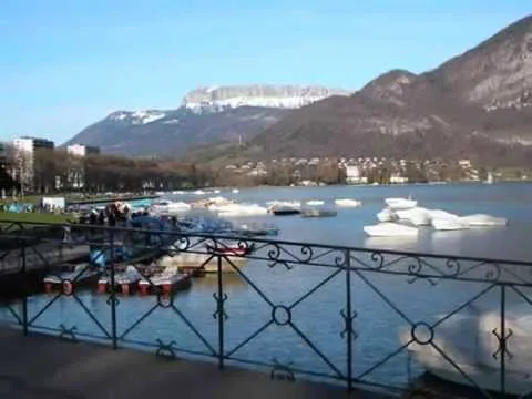 Vacances Annecy : trouvez la location idéale pour votre séjour